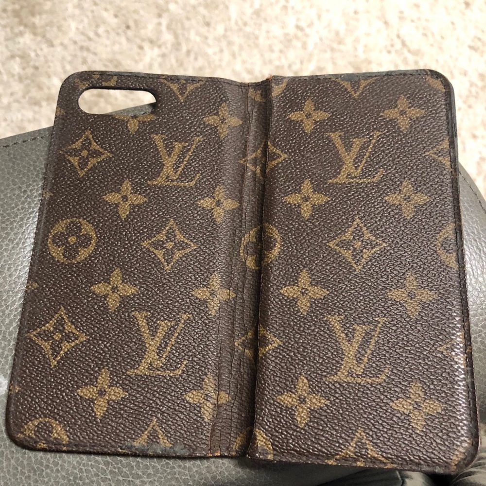 Louis Vuitton IPhone 8 Plus Monogram Folio Case